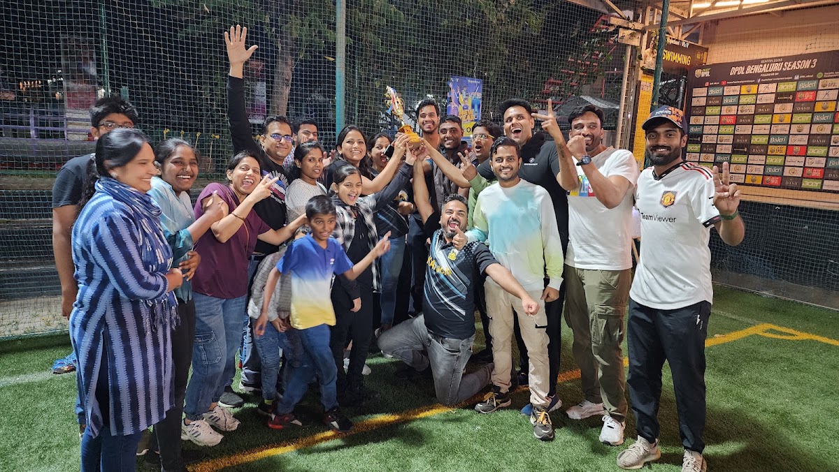 KAvach Cricket Club players at Play Arena Bangalore night award ceremony